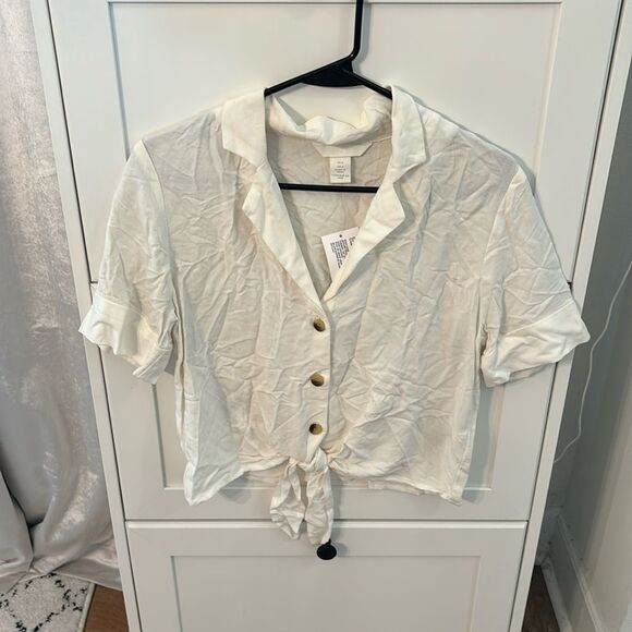 H&M Tops - H&M Boxy Tie Top